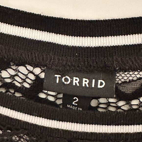 Torrid Black Lace Sweatshirt Womens Size 2X Stretch Rib Trim Whimsigoth Grunge - Picture 6 of 11